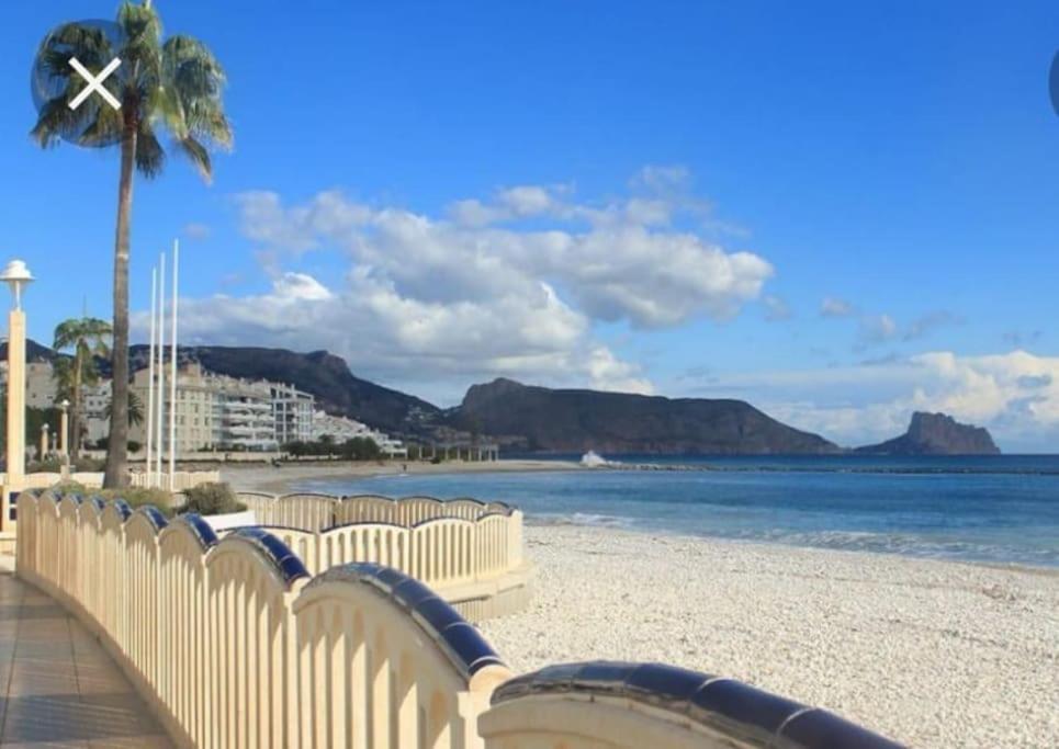 Atico-Duplex Con Vistas Al Mar Y Casco Antiguo En Alteaアパートメント エクステリア 写真